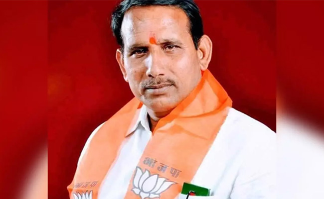 MP IPS body condemns BJP MLA's threat to officer after cops question his son in road accident case